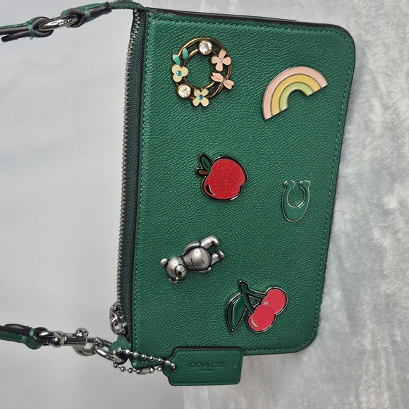 Coach "RARE" Charm Green Shoulder Bag CREED: 8236-CJ1797 - Picture 5 of 17